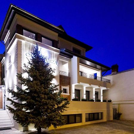 Pensiunea Casa Sturza Bacau Ngoại thất bức ảnh