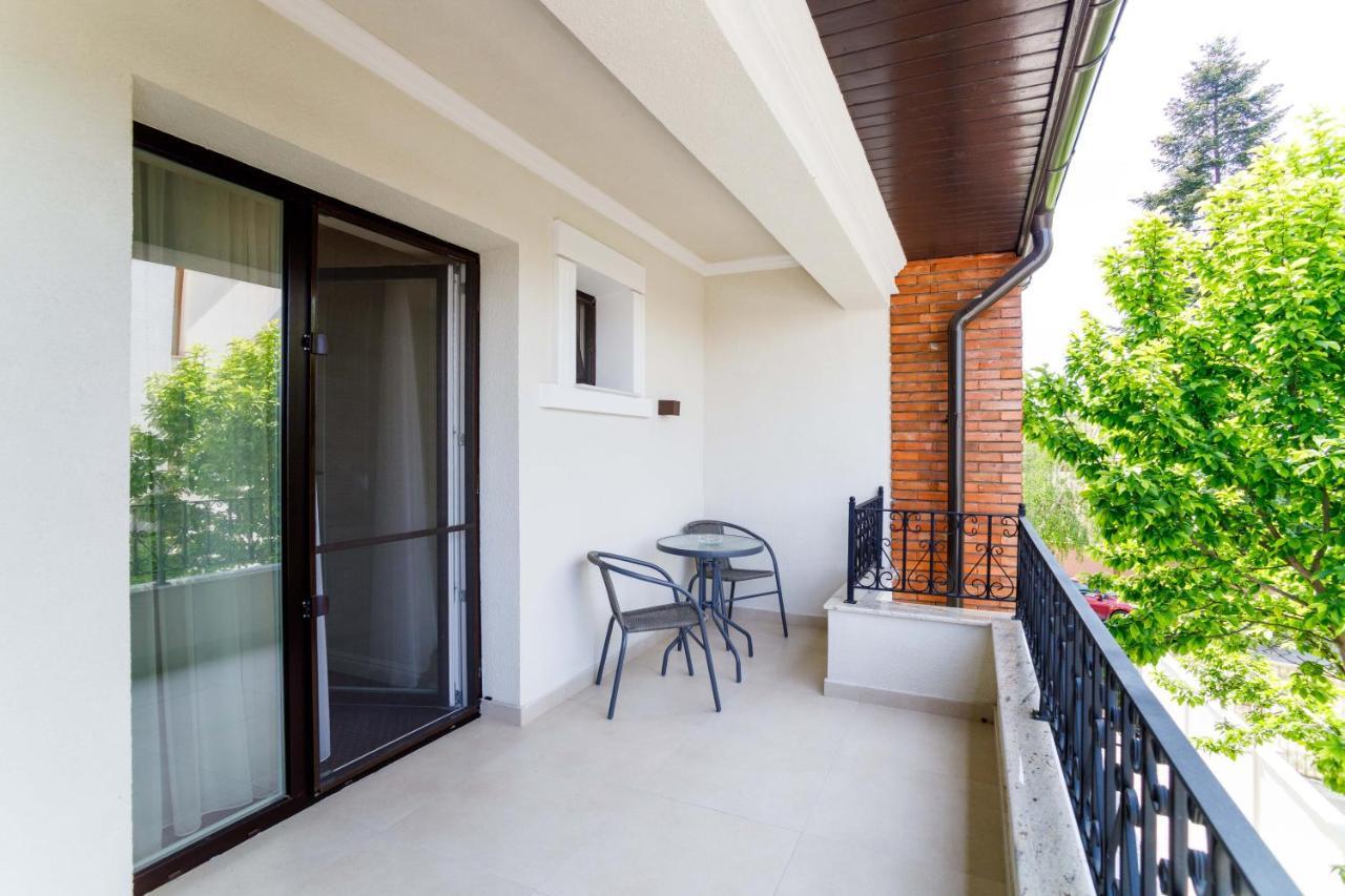 Pensiunea Casa Sturza Bacau Ngoại thất bức ảnh